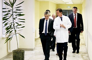 Президент Российской академии наук Александр Сергеев посетил НКЦ №2 (ЦКБ РАН)